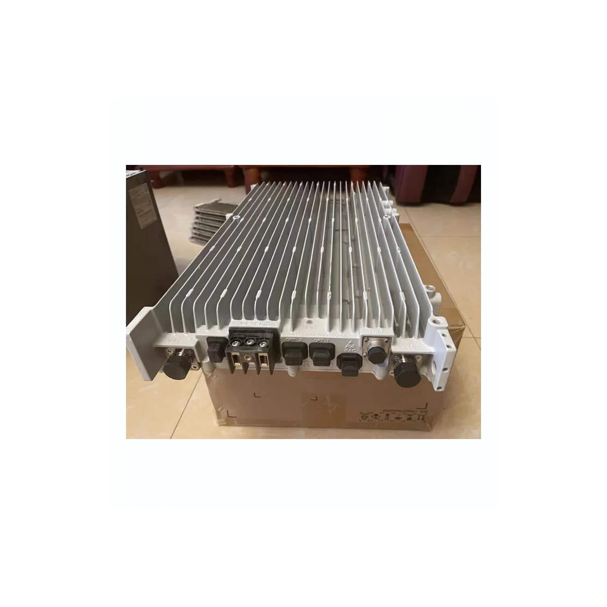 Original Package NSN FHEL 473475A Nokia FHEL Airscale RRH 2T2R B3 120W Base Station Equipment for LTE RRU In Stock