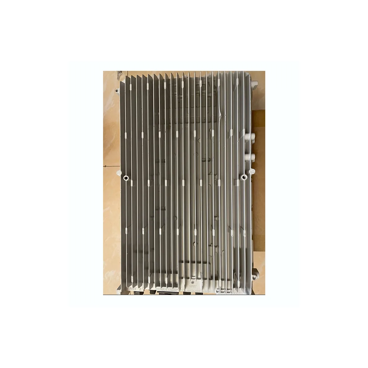 Original Package NSN FHEL 473475A Nokia FHEL Airscale RRH 2T2R B3 120W Base Station Equipment for LTE RRU In Stock