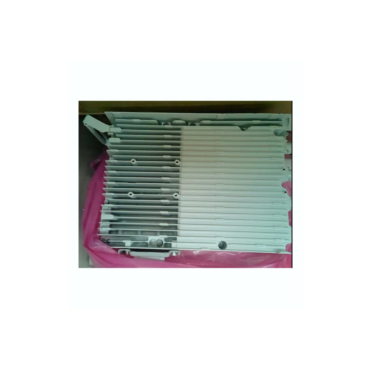 HUAWEI Original In Stock RRU3662 850MHZ 2311KWT WD5MB53662CT for CDMA/LTE Base Station